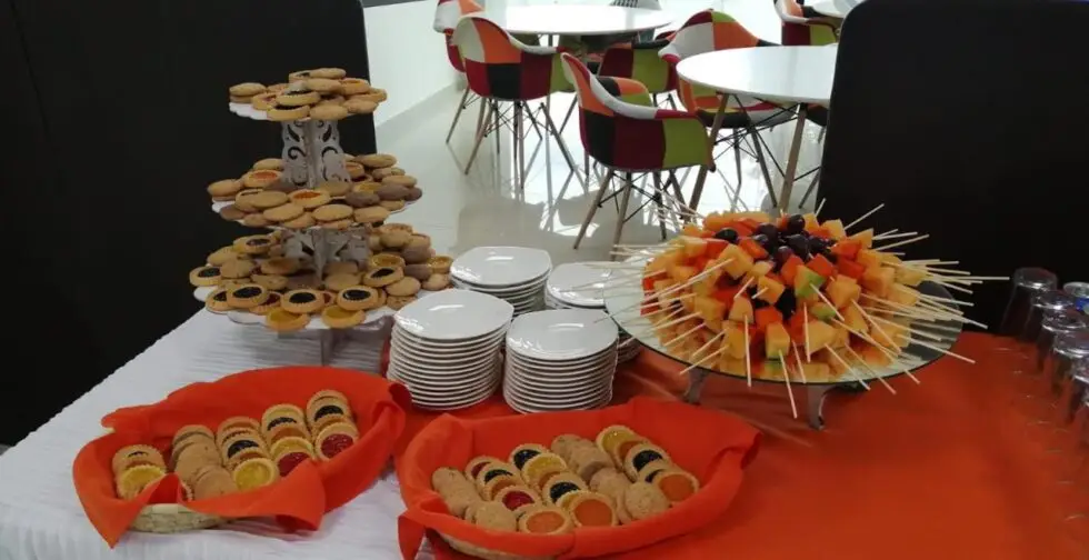 Alimentos y banquetes para fiestas y eventos Alimentos y banquetes para fiestas y eventos