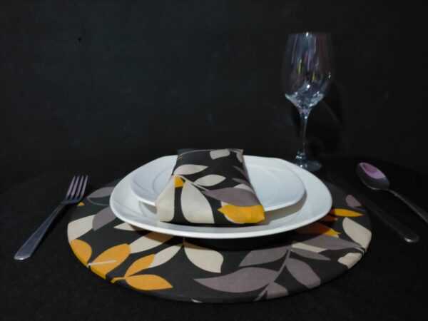 Plato base decorativo con servilleta - Imagen 2