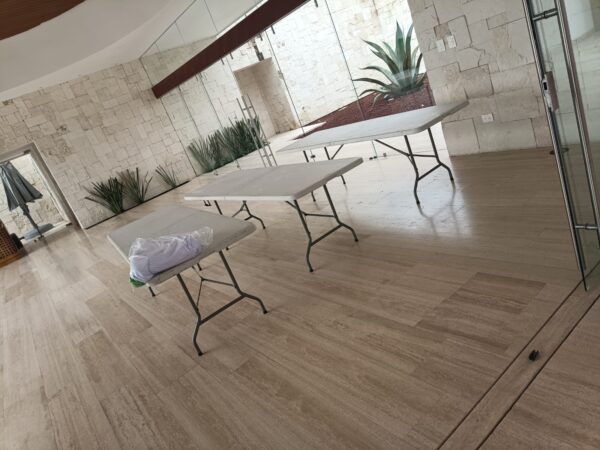 Mesa rectangular nueva  de 2.40 x70 cm - Imagen 2