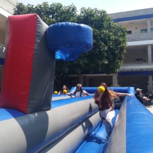 Juego inflable grande bungee con 3 carriles 10x5 mts.